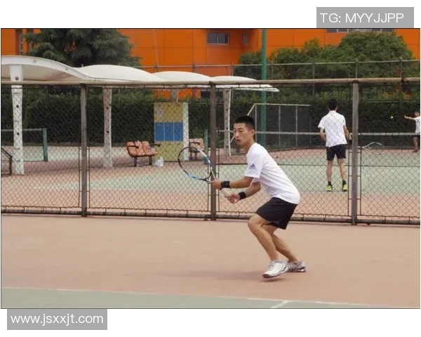 上海网球队攻势变革探秘:技术创新与战术升级的深度分析